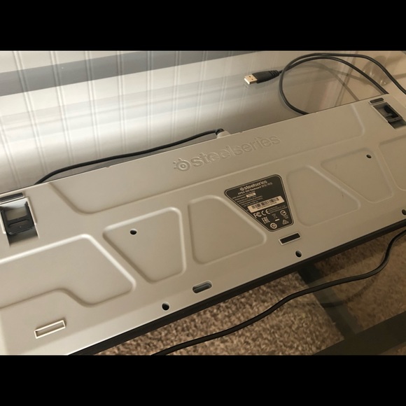 Light-up Keyboard - Picture 5 of 6